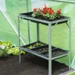 Növényültető asztal fémből